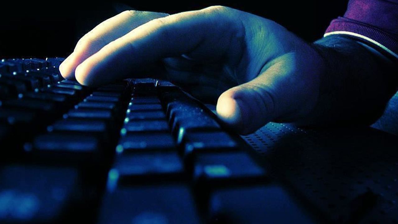 MİT&#039;ten siber dolandırıcılık şebekesine operasyon! 1250 internet sitesi erişime kapatıldı