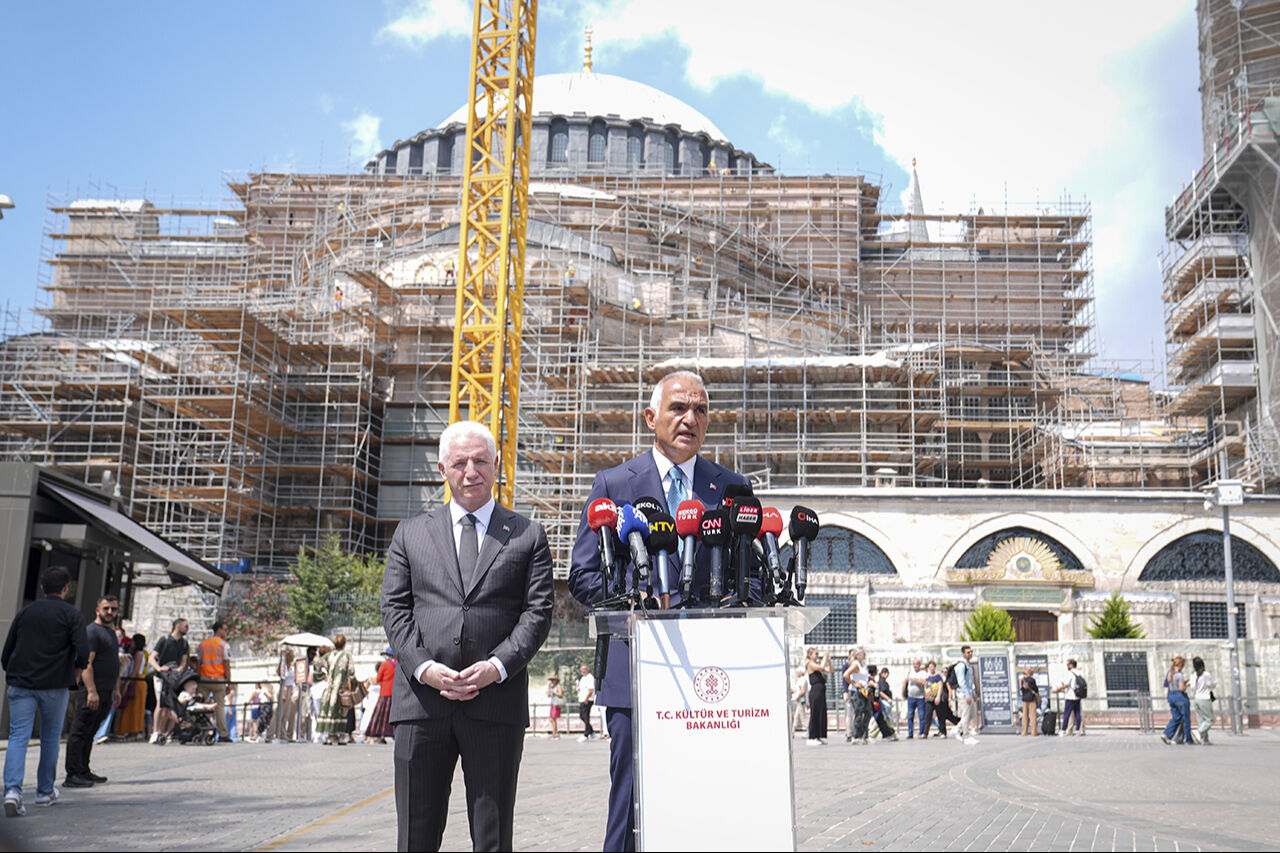 Mozaikli kubbeye, dış yüzeyden müdahale edilecek! Bakan Ersoy Ayasofya-i Kebir Camisi'nde son durumu anlattı - 1. Resim