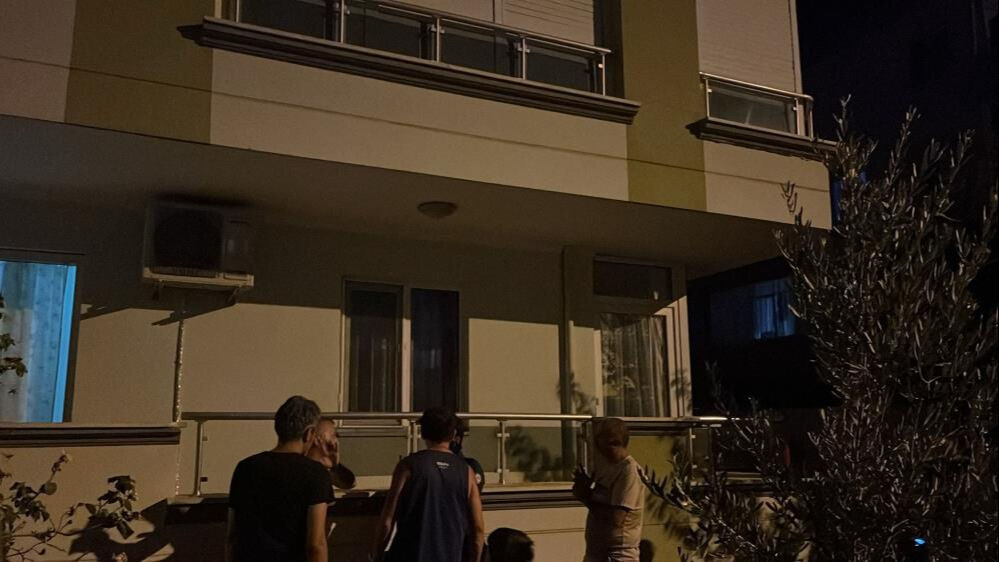 Muğla'da Menteşe Belediye Başkanı Gonca K&ouml;ksal Aras'ın evine molotoflu saldırı! - 1. Resim