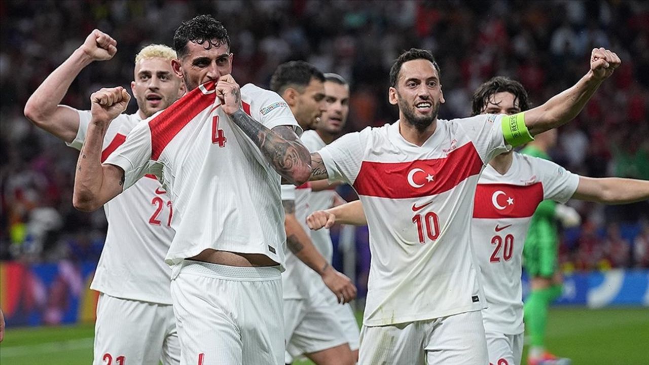 Türkiye - İspanya maçı bilet fiyatları ne kadar? Türkiye - İspanya maçı bilet fiyatları ne kadar?