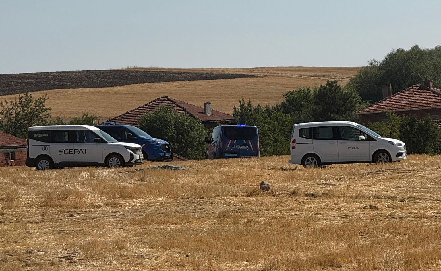Yöneticileri dün FETÖ'den tutuklandı bugün fabrikadan mal kaçırıldı! Assan'a jandarma müdahalesi - 2. Resim