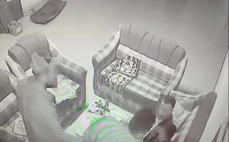 Zabıta döven belediye başkanıyla ilgili yeni görüntüler! Geçen yıl da personelin boğazını sıkmış - 3. Resim