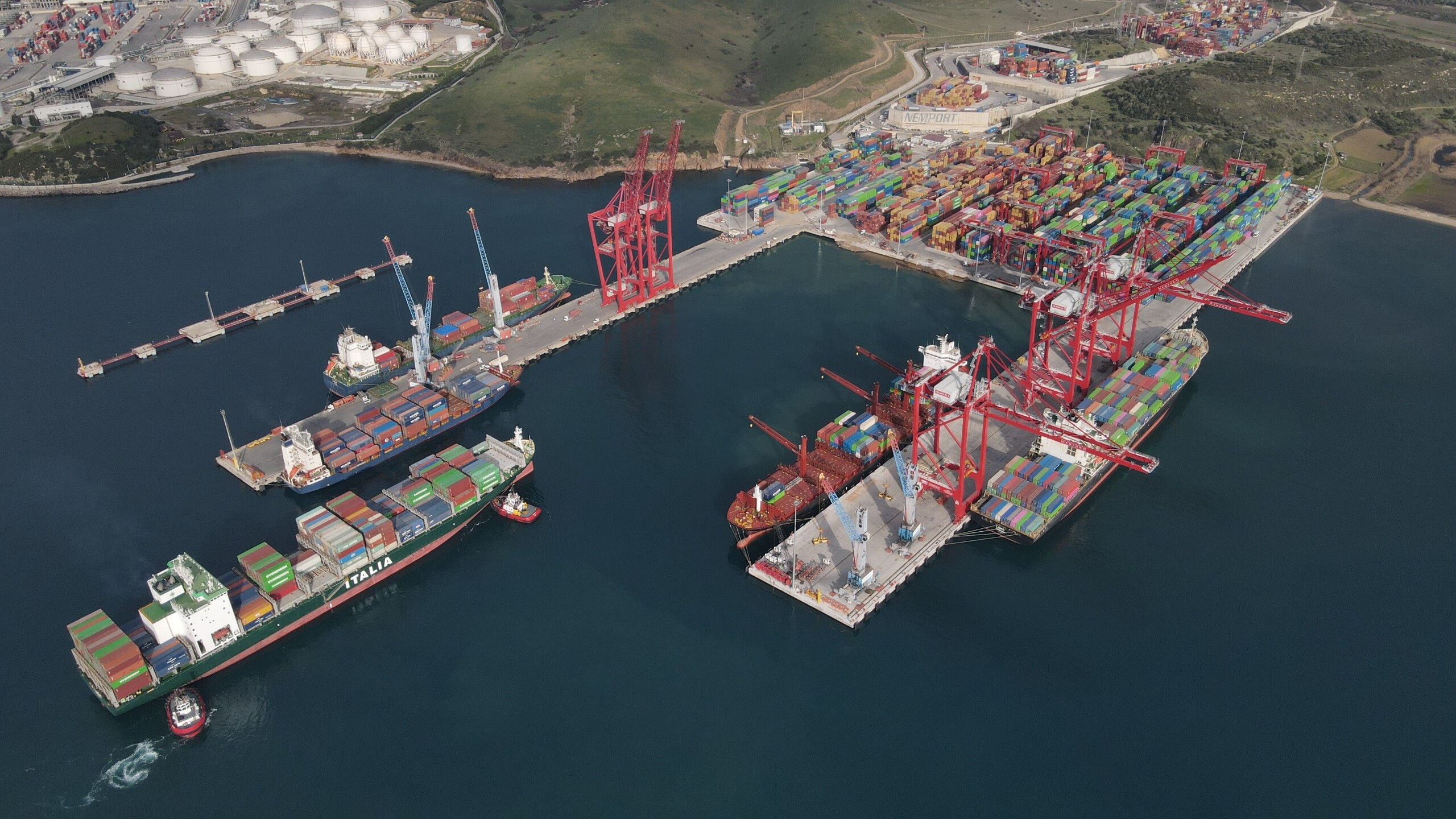 Bakan Uraloğlu a&ccedil;ıkladı! T&uuml;rkiye'den 5 liman d&uuml;nya sıralamasında: En fazla konteyner elle&ccedil;leyen 100 Limanı 2025 Listesi - 1. Resim