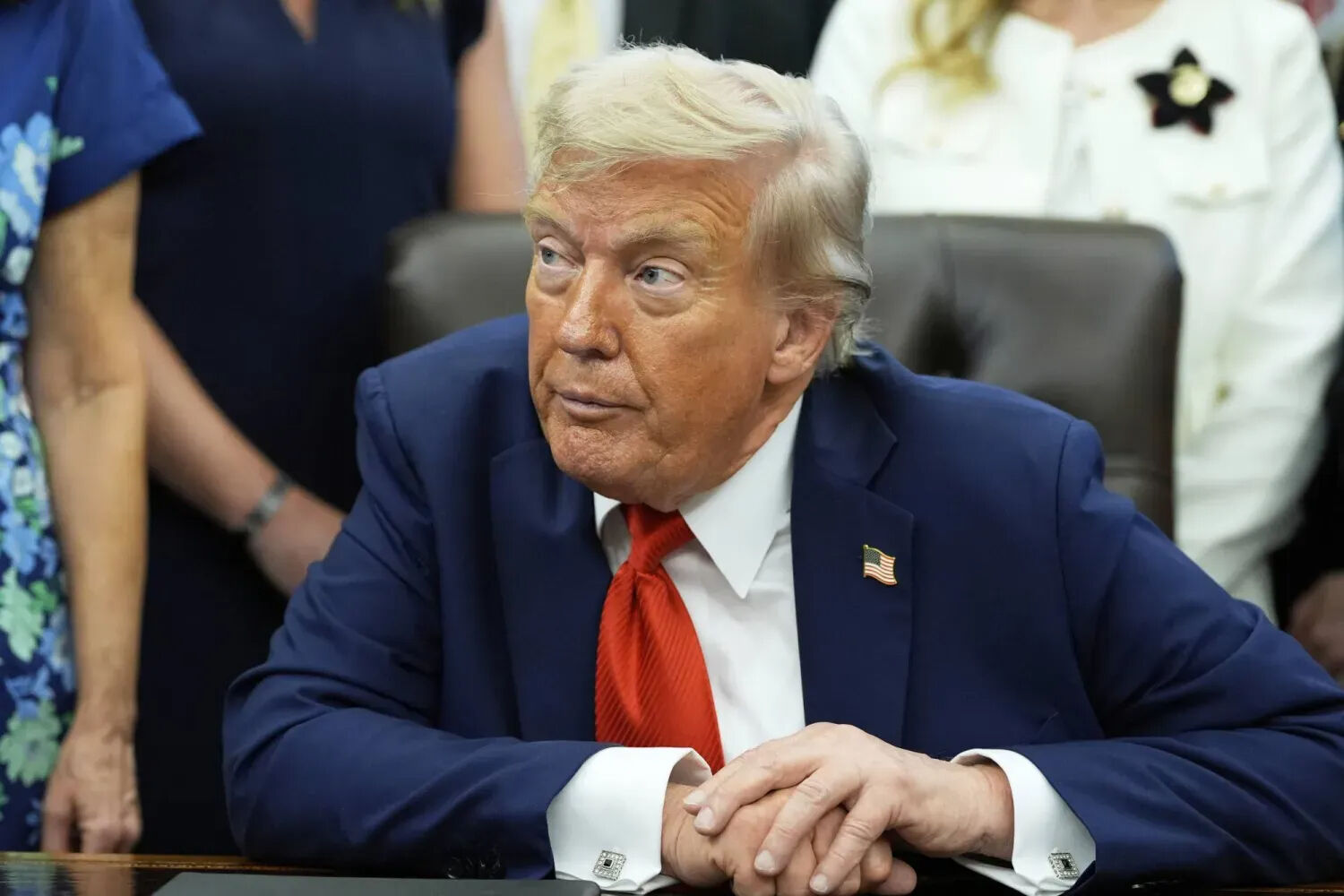 Bir haftalık suskunluk son buldu, Trump bombayı patlattı! Kritik üs taşınıyor - 1. Resim