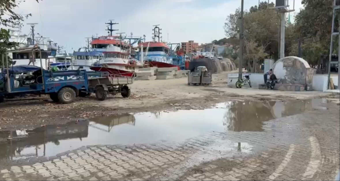 Bu köyde olmaması gereken her şey var! Kanalizasyon suyu, çöp dağları, sanayi atığı... - 3. Resim