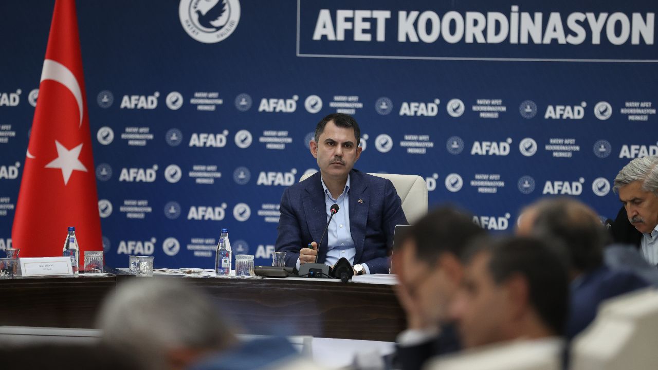 CHP ve İYİ Parti'den Bakan Kurum'a teşekkür: Çok doğru ve faydalı hizmetler yapılıyor CHP ve İYİ Parti'den Bakan Kurum'a teşekkür: Çok doğru ve faydalı hizmetler yapılıyor