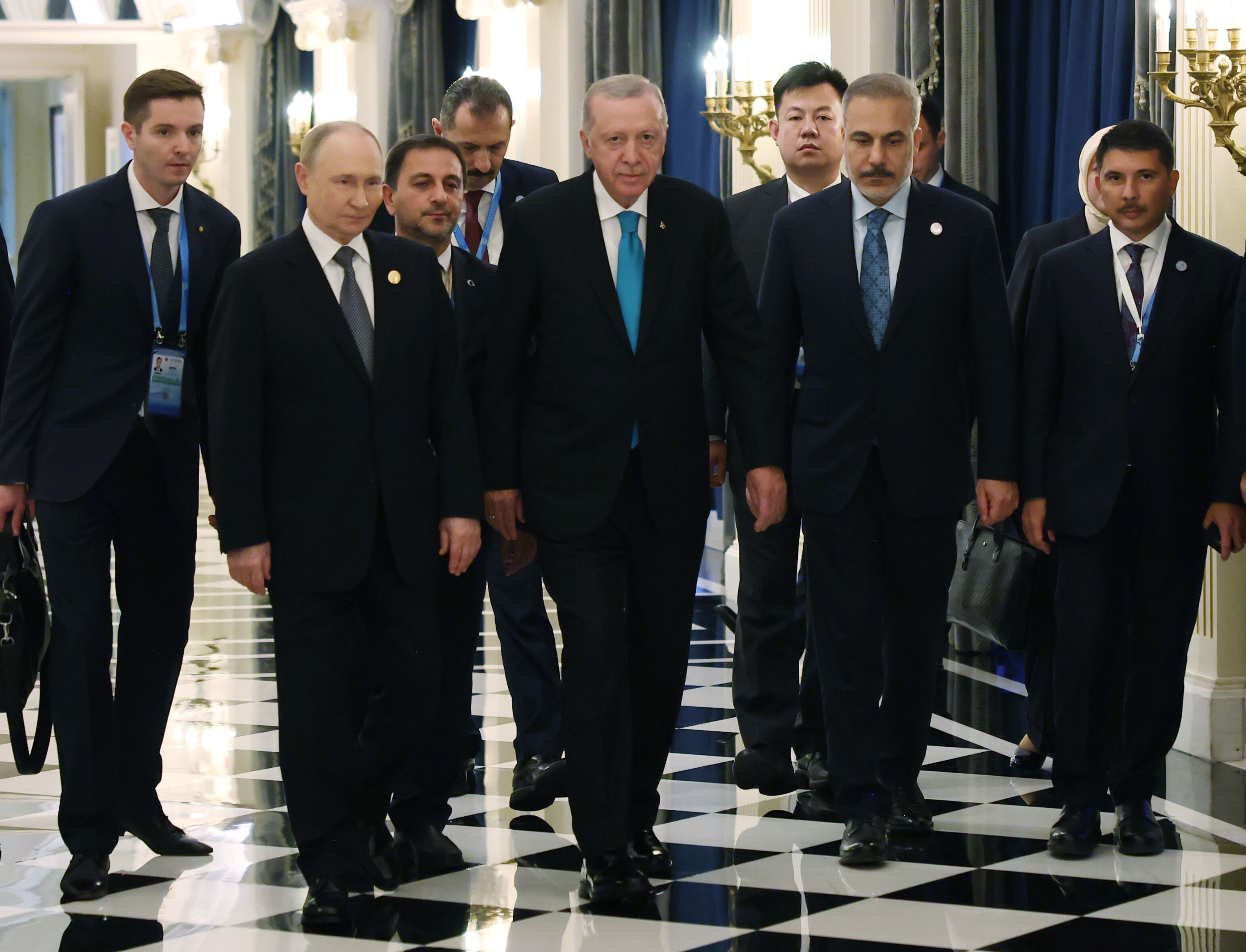 Cumhurbaşkanı Erdoğan ve Putin, ŞİO Zirvesi'nde buluştu: Türkiye özel ve güvenilir ortak - 1. Resim