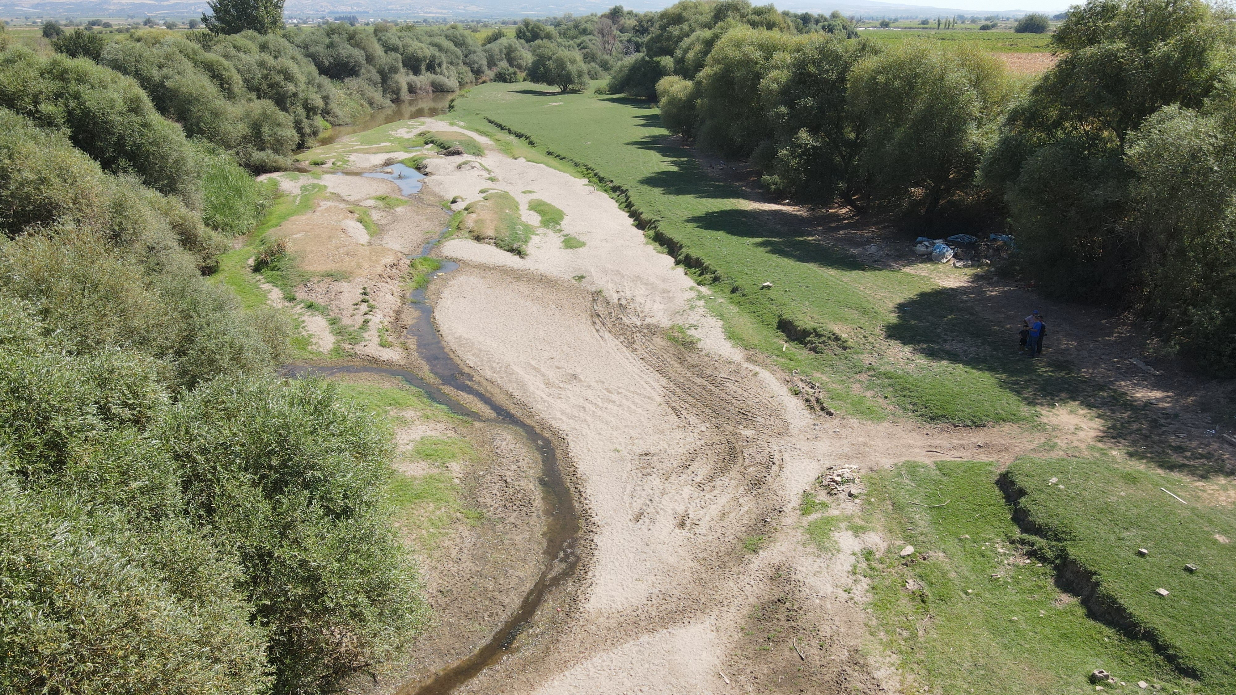 Ege'nin en büyüğünden korkunç görüntüler! Gediz artık bir adımda geçiliyor... - 3. Resim