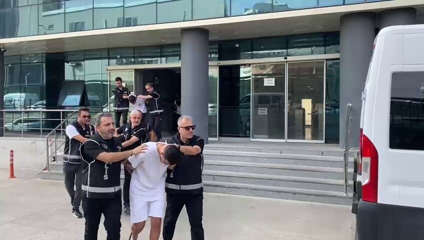 Interpol'ün aradığı Golani çetesinin sonunu Bursalı vatandaş getirdi: Yakalanınca telefonunu kırmış - 2. Resim