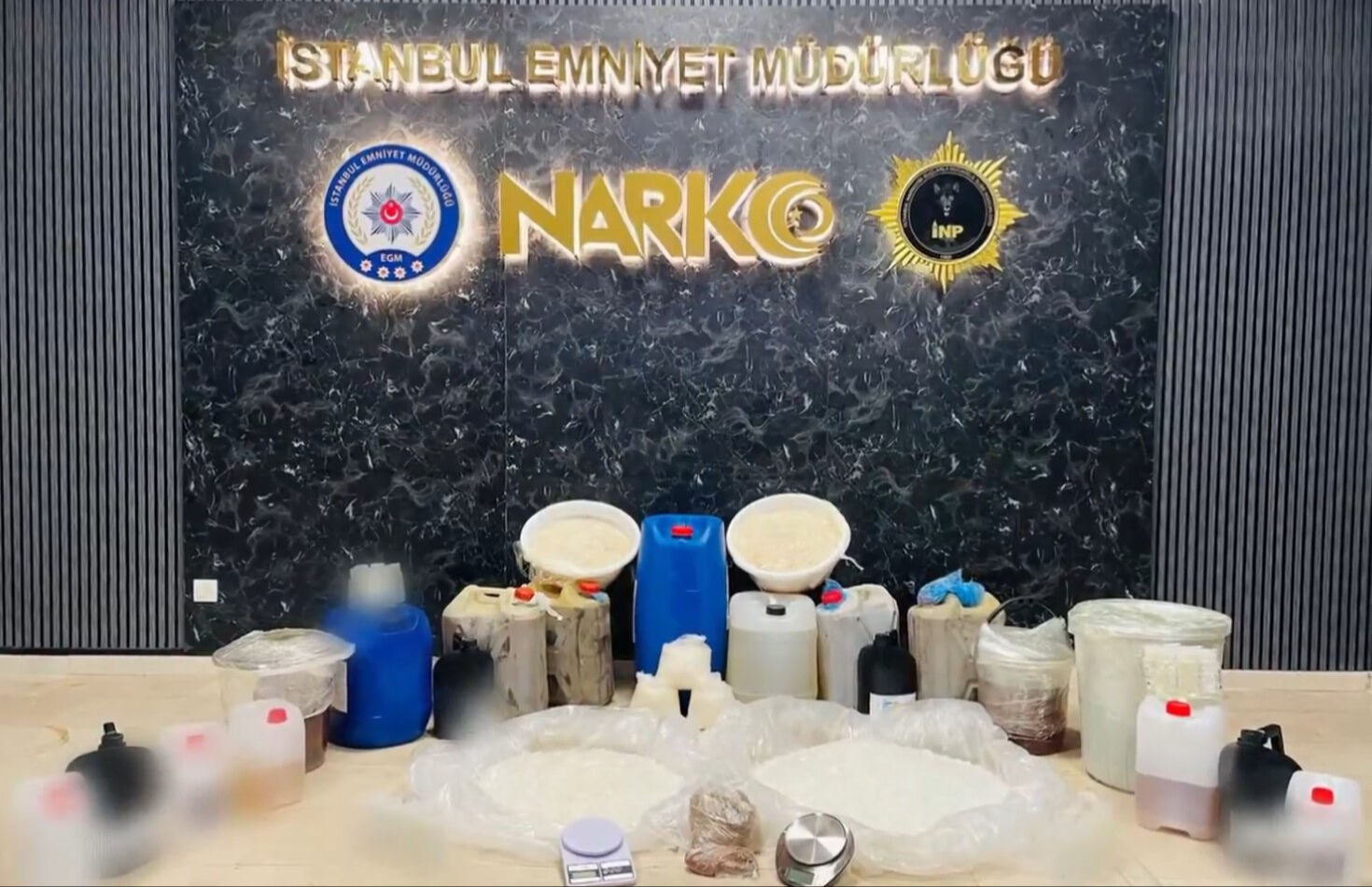 İstanbul'un göbeğinde yakalandı! Yarım ton uyuşturucu böyle ele geçirildi - 2. Resim