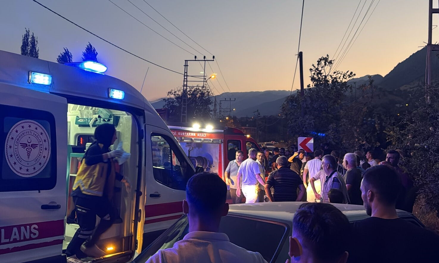 Kahramanmaraş'ta zincirleme kaza: Yaralılar arasında bebek de var - 1. Resim