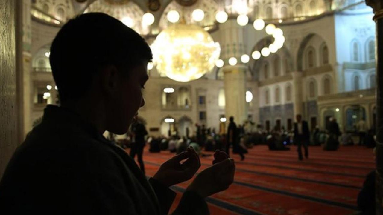 Mevlid ne demek, anlamı ne? Mevlid ne demek, anlamı ne?