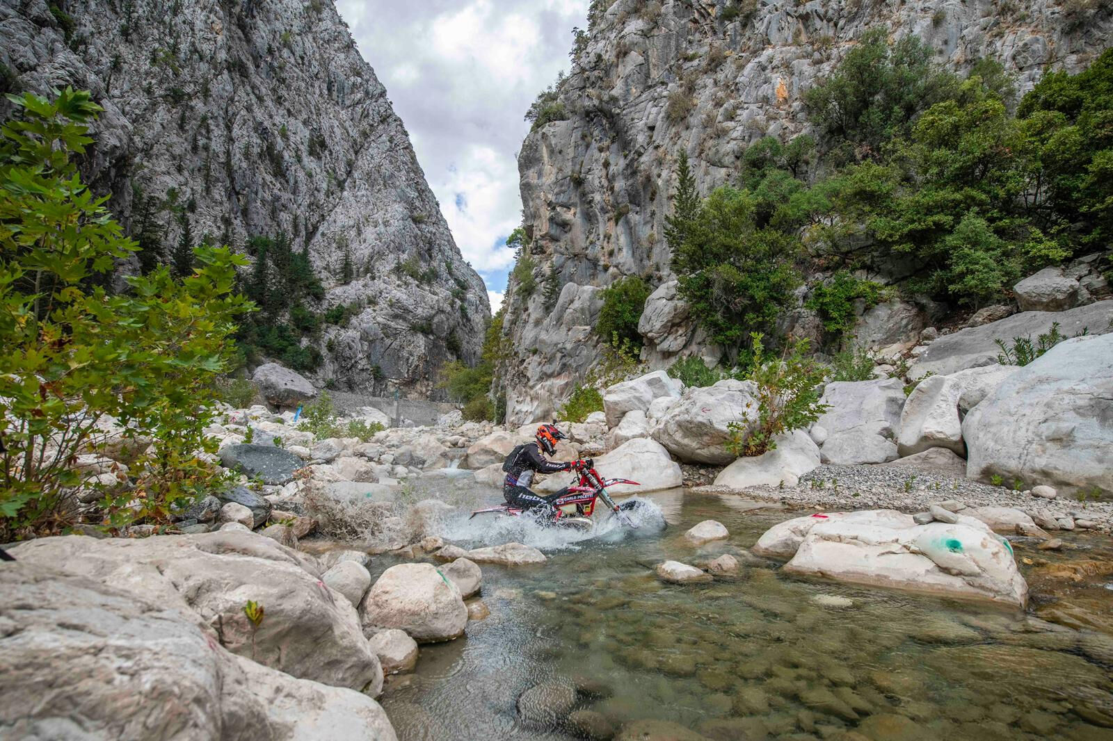 Sea To Sky nefesleri kesecek! Dünyanın en iyi enduro motosiklet yarışçıları Antalya’da boy gösterecek - 1. Resim