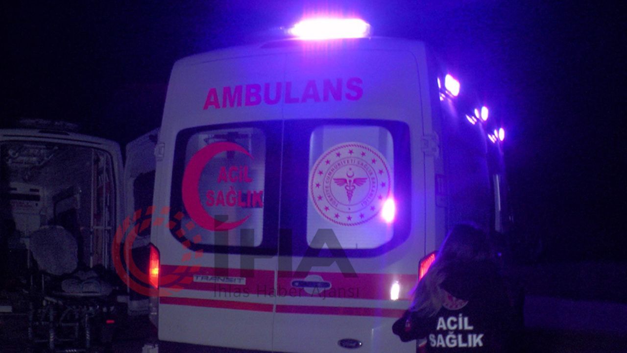 Akraba tartışması kanlı bitti! 1 kişi hayatını kaybetti, 1 kişi yaralandı Akraba tartışması kanlı bitti! 1 kişi hayatını kaybetti, 1 kişi yaralandı