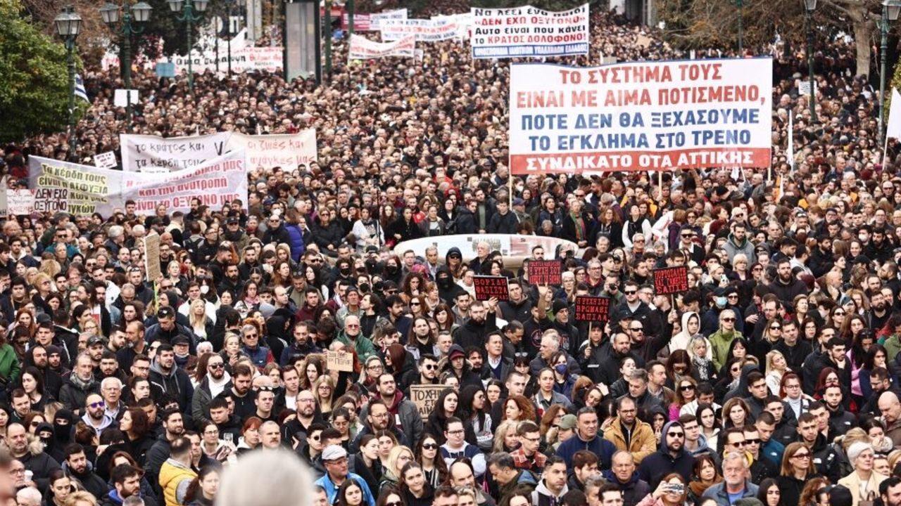 Yunanistan’da göçmen karşıtı yasa tasarısına tepki çığ gibi! "Filistin'e özgürlük" Yunanistan’da göçmen karşıtı yasa tasarısına tepki çığ gibi! "Filistin'e özgürlük"