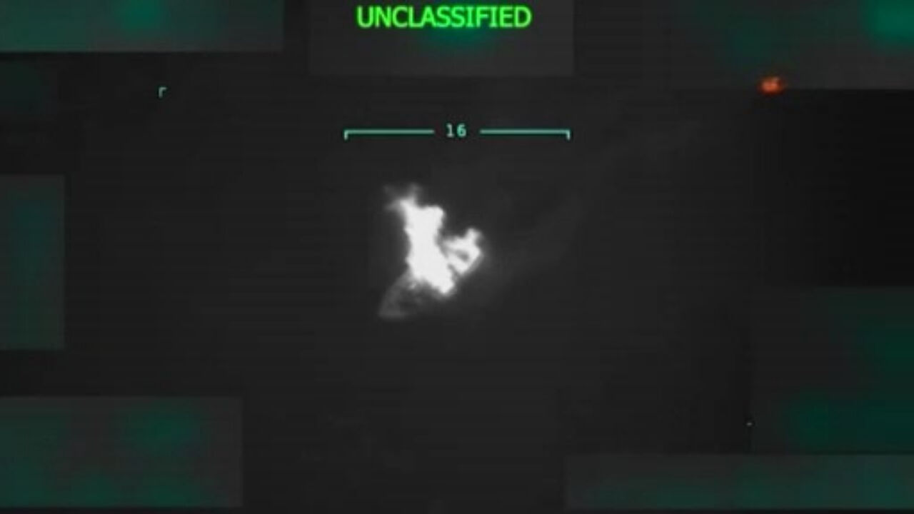 ABD-Venezuela arasındaki tansiyon yükseliyor! Tekne saldırısının görüntüleri ortaya çıktı - 2. Resim