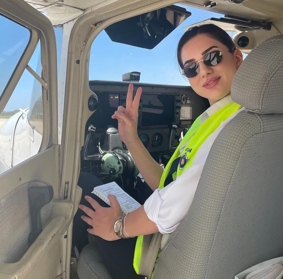 İzmir'de eğitim uçağı düştü! 1 pilot hayatını kaybetti - 2. Resim