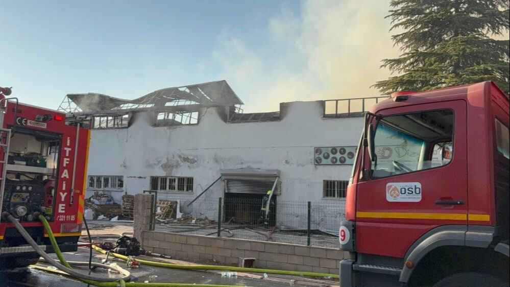 Kayseri'de yangın nerede çıktı? Kayseri'de OSB yangınında son dakika gelişmesi - 3. Resim