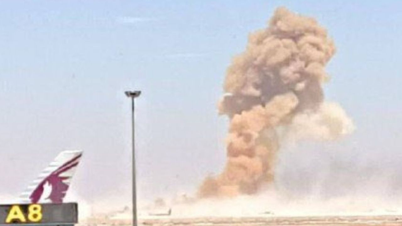 Şam'da askeri üste patlama! Bölgeden dumanlar yükseldi Şam'da askeri üste patlama! Bölgeden dumanlar yükseldi