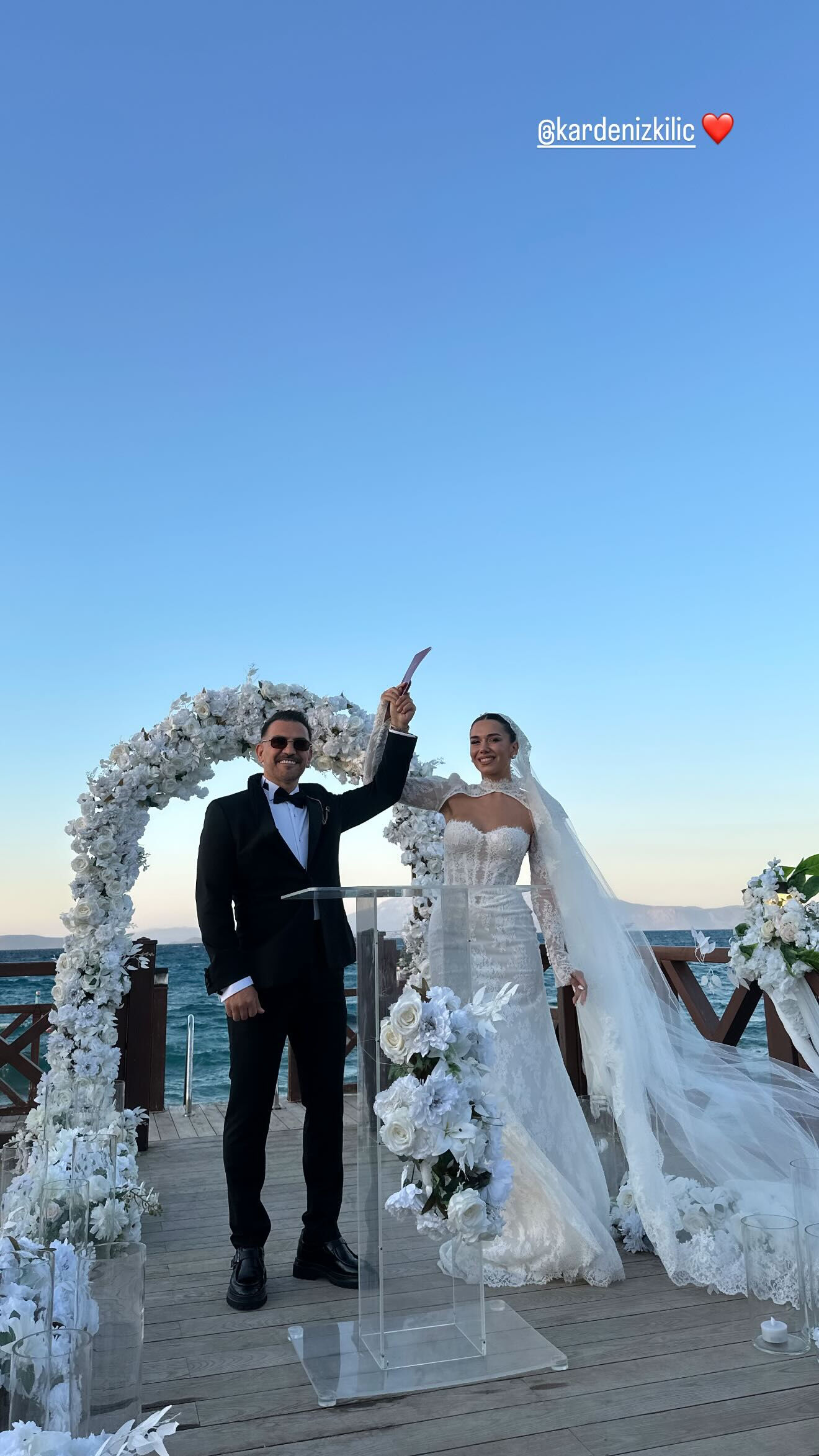 Yüzünü sır gibi saklıyordu… Survivor Kardeniz Kılıç evlendi, işte düğünden kareler - 2. Resim