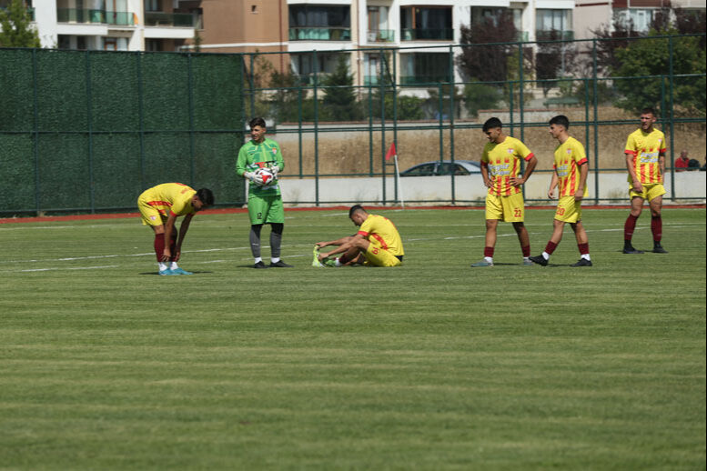 6 dakikada 6 kişi kaldılar, maç tatil edildi! Türkiye Kupası'nda günün sonuçları - 1. Resim