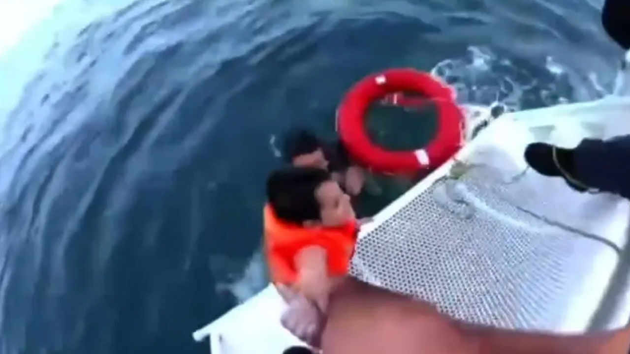 6 yaşındaki çocuk 1200 metre açığa sürüklendi! Nefes kesen kurtarma operasyonu - 1. Resim