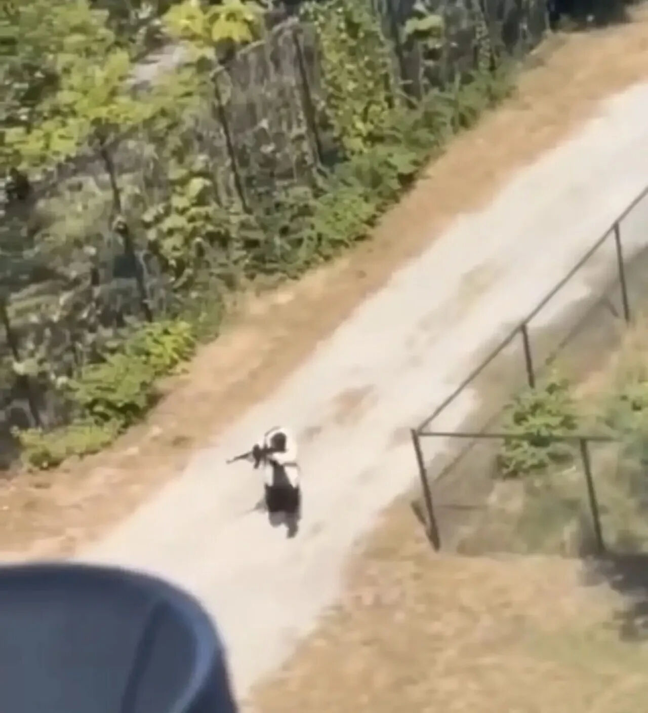 ABD'de üniversitede silahlı saldırgan paniği! Yetkililer alarma geçti - 1. Resim