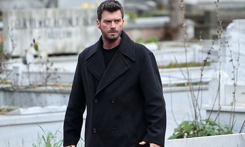 Dublörü işten çıkarılan Kıvanç Tatlıtuğ’tan ilk yorum… Sessizliğini bozdu - 3. Resim