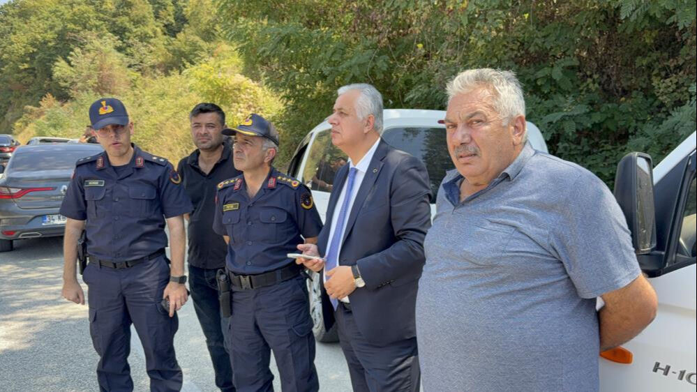 Düzce'de orman yangını! Çok sayıda ekip bölgede - 2. Resim