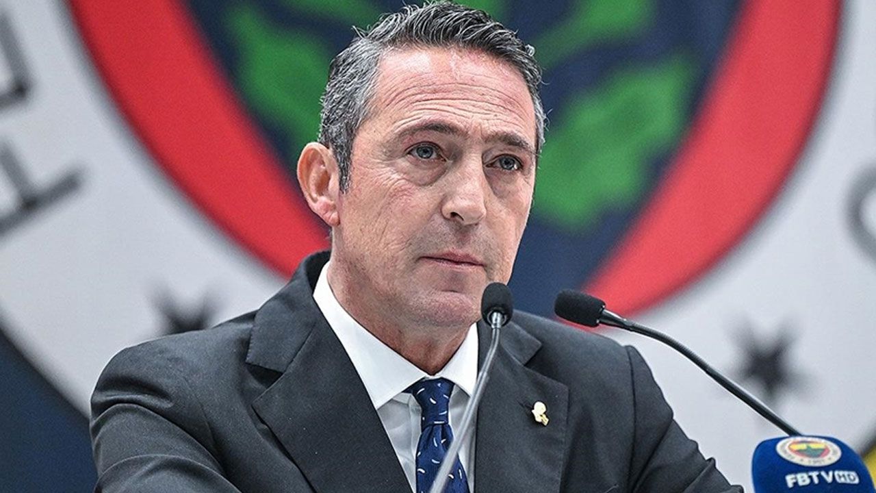Fenerbahçe'de kritik toplantının saati belli oldu! Yeni teknik direktör... Fenerbahçe'de kritik toplantının saati belli oldu! Yeni teknik direktör...