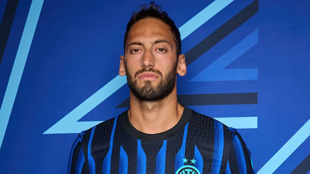 Hakan Çalhanoğlu, Galatasaray için gemileri yaktı: Olay hamle Hakan Çalhanoğlu, Galatasaray için gemileri yaktı: Olay hamle