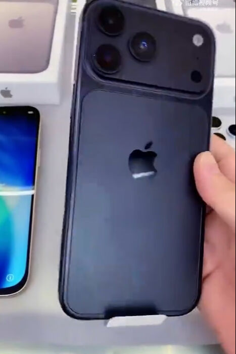 iPhone 17 Pro Max sızdırıldı: Tasarım şaşırtıyor, hayranlar tepkili! - 2. Resim