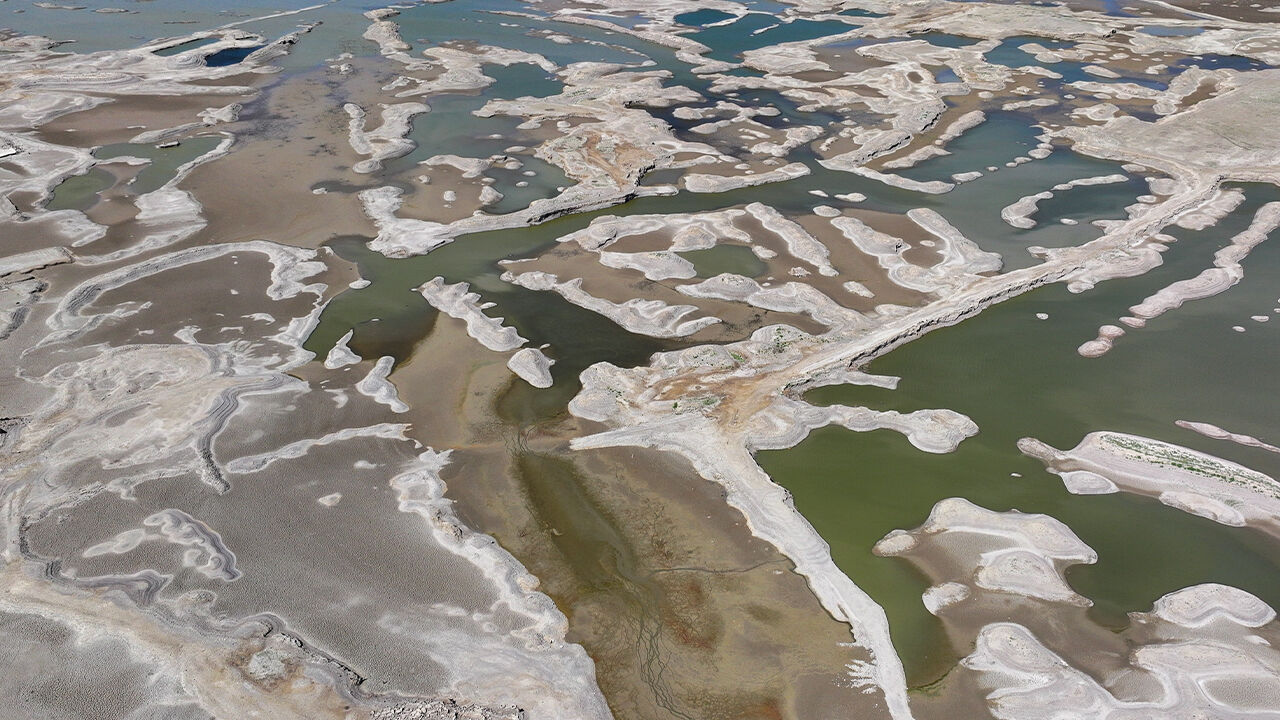 İzmir tarihinin en kötüsünü yaşıyor... Ay yüzeyi değil baraj - 6. Resim