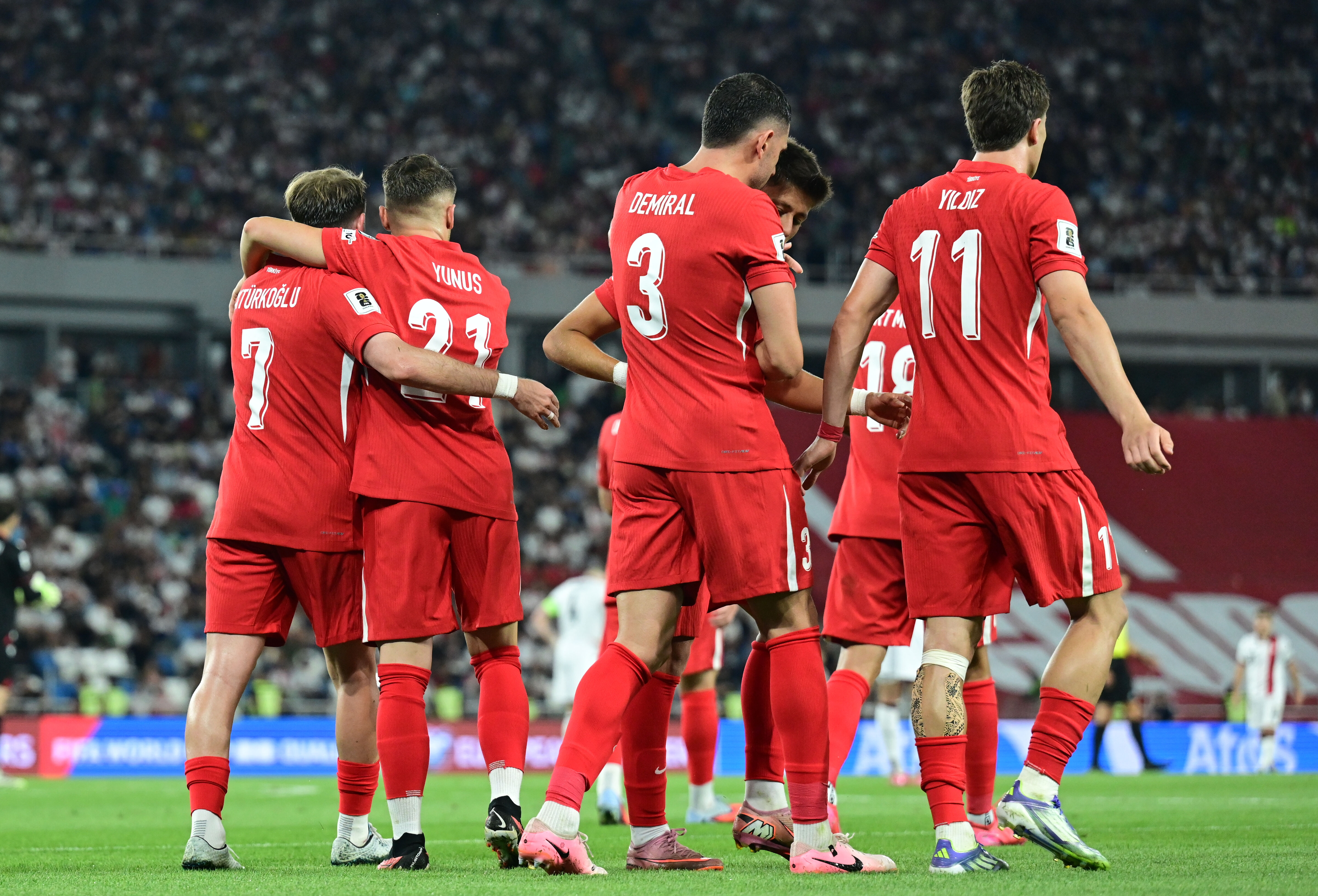 Kaos bekleyenlere tokat gibi cevap! Asist Yunus Akgün'den gol Kerem Aktürkoğlu'ndan - 4. Resim