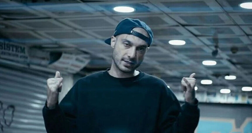 Sansar Salvo öldü mü? Ölüm haberiyle gündeme geldi - 1. Resim