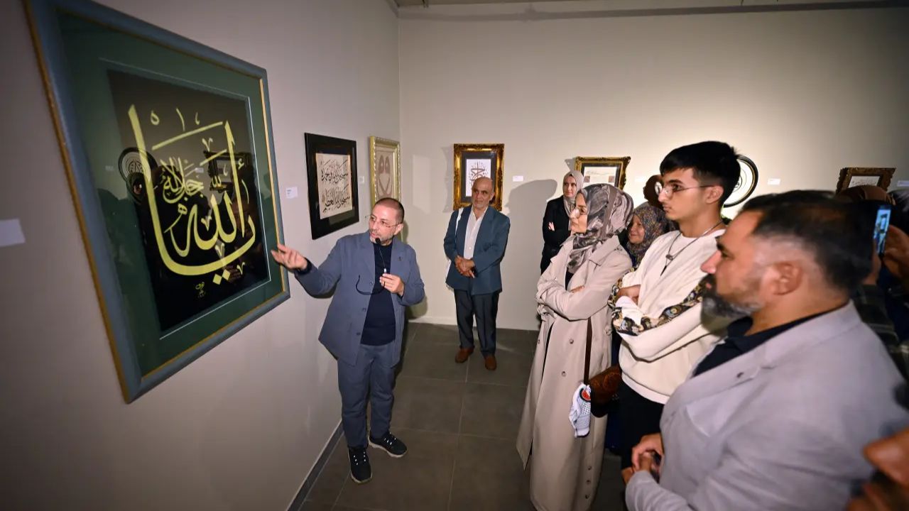 Klasik sanatlar Avrupa'da! Belçika'da açılan sergi büyük ilgi gördü Klasik sanatlar Avrupa'da! Belçika'da açılan sergi büyük ilgi gördü