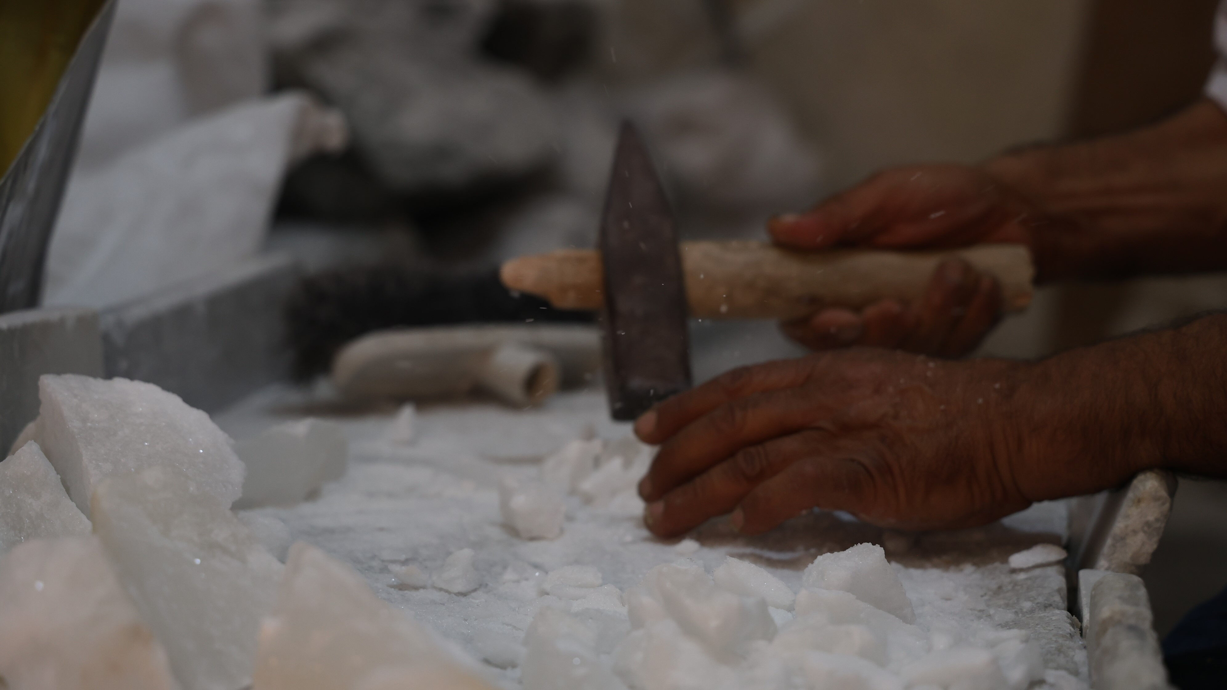 Kaya tuzundan süs eşyası yapıyorlar! Hepsi el emeği - 2. Resim