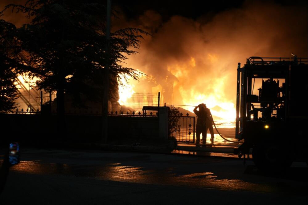 Niğde'de yangın nerede çıktı? Niğde OSB yangınında son dakika gelişmesi! - 1. Resim