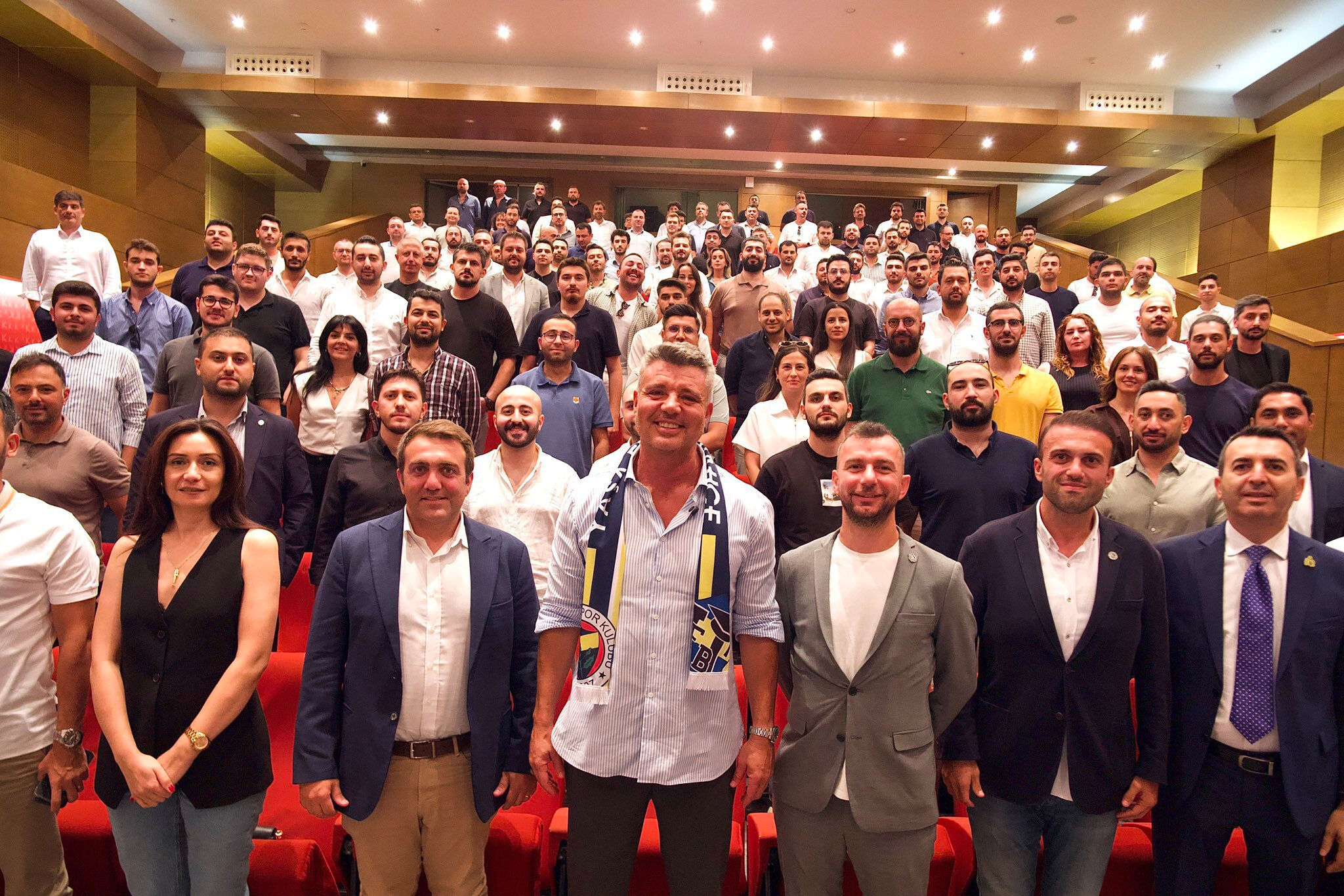 Ali Koç'tan Sadettin Saran'a teklif: “Ben seninle anlaşamam! Sadettin Saran’dan net mesaj: “Şampiyon yapamazsam bırakacağım” - 1. Resim