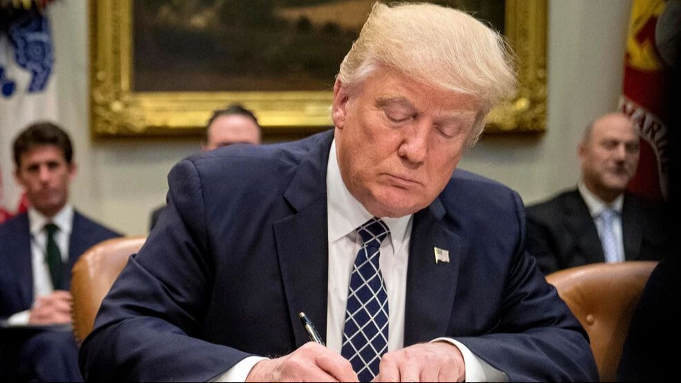 Trump düğmeye bastı! ABD vatandaşlarını gözaltına alan ülkelere yaptırım Trump düğmeye bastı! ABD vatandaşlarını gözaltına alan ülkelere yaptırım - 1. Resim