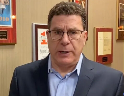 Ünlü milyarderle isim benzerliği hayatını kabusa çevirdi! ''Ölüm tehditleri alıyorum'' - 1. Resim