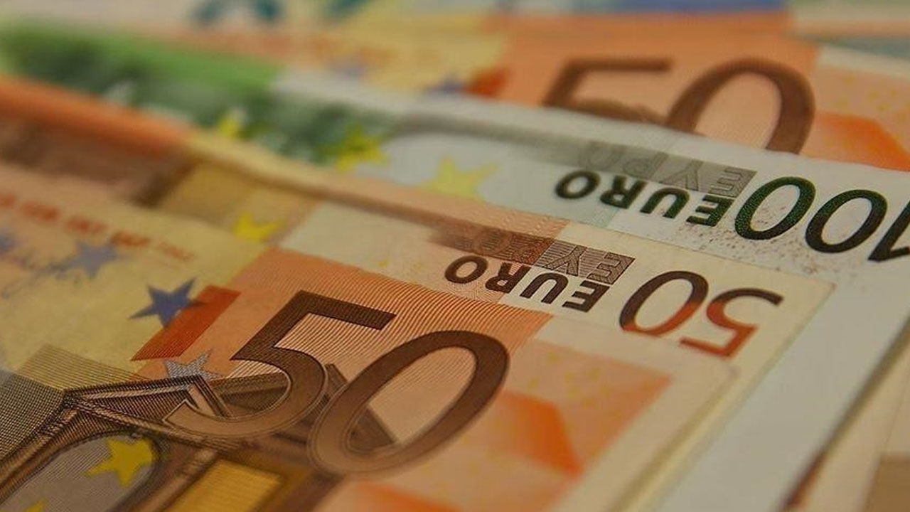 ATM'lerde kriz büyüyor! Kısıtlama sonrası giden eli boş dönüyor ATM'lerde kriz büyüyor! Kısıtlama sonrası giden eli boş dönüyor - 1. Resim
