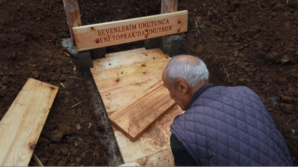 Böyle mezar görülmedi! Yıllar içinde çürüyüp kaybolacak... Vasiyeti bile hazır - 1. Resim