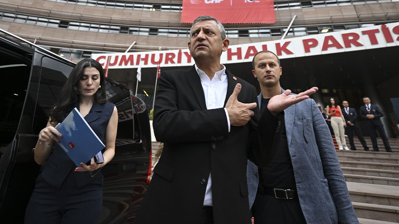 CHP'ye kayyım atanırsa ne olacak? Özgür Özel'den açıklama: 6 gün durur - Gündem