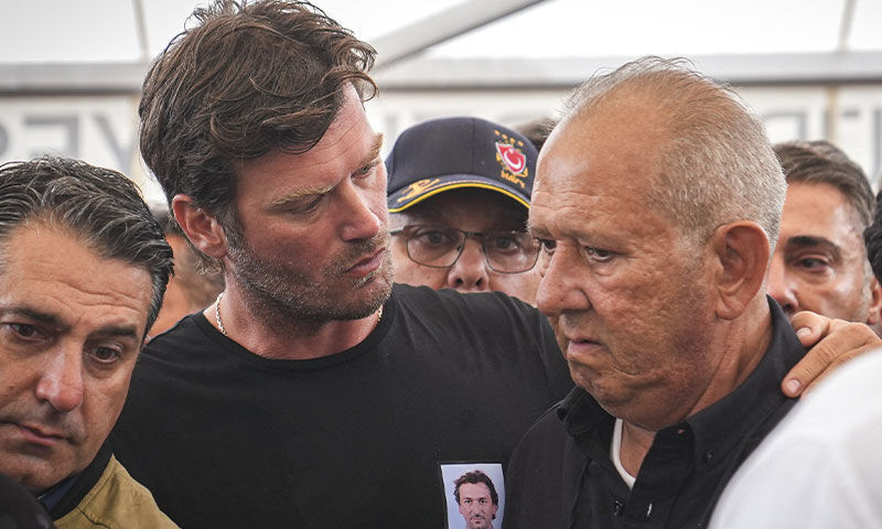 Halit Yukay’a veda! Kıvanç Tatlıtuğ yakın dostunu gözyaşlarıyla uğurladı - 13. Resim