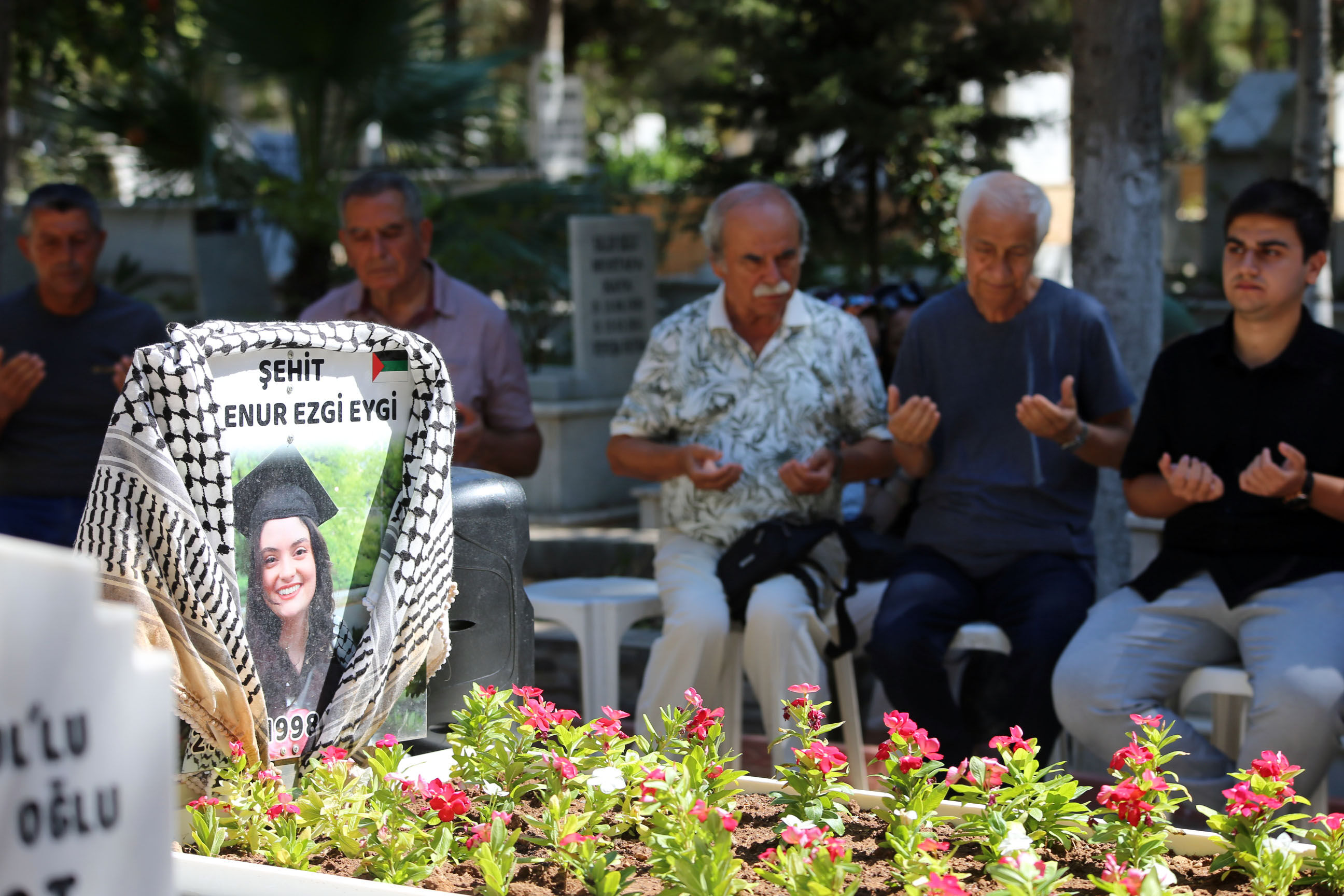 Tam 1 yıl oldu! İsrail'in katlettiği Ayşenur Ezgi Eygi dualarla anıldı - 2. Resim