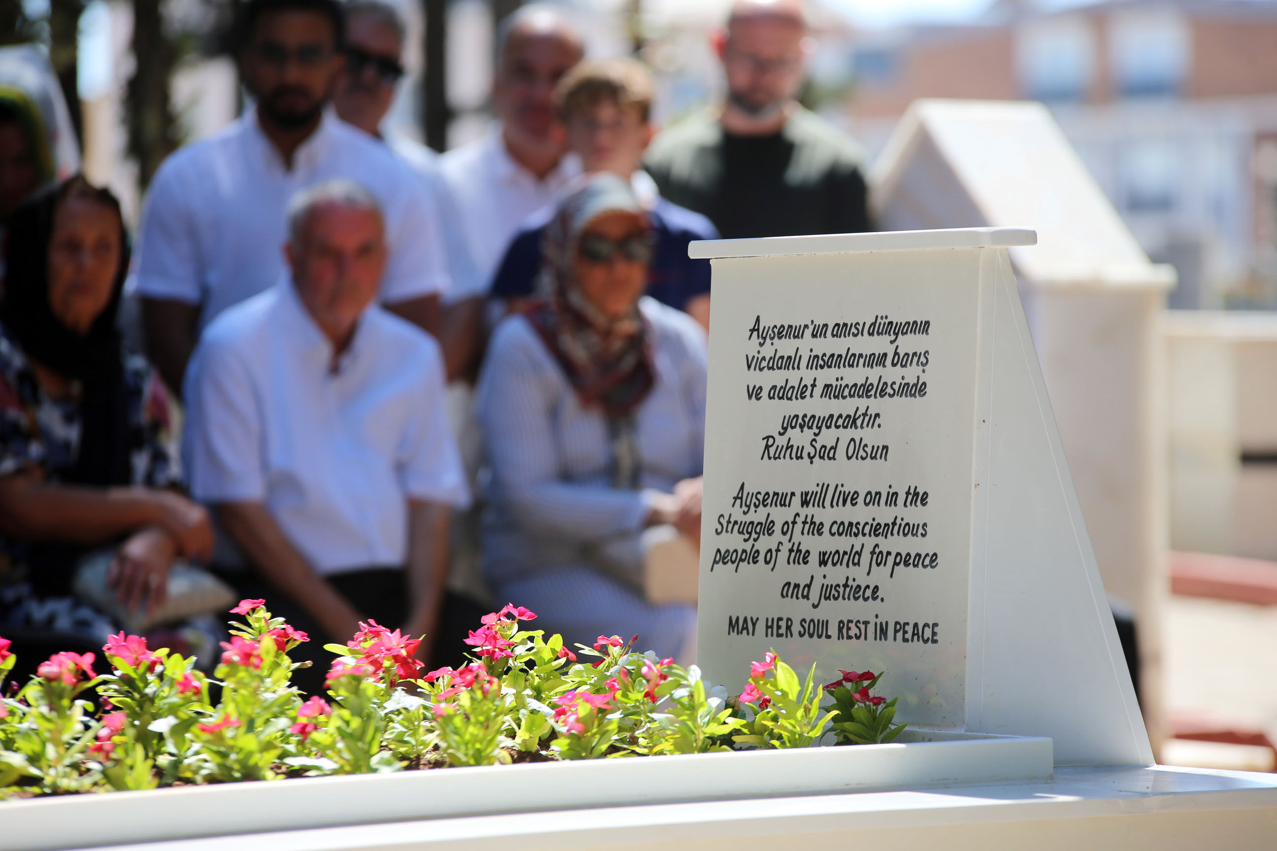Tam 1 yıl oldu! İsrail'in katlettiği Ayşenur Ezgi Eygi dualarla anıldı - 3. Resim