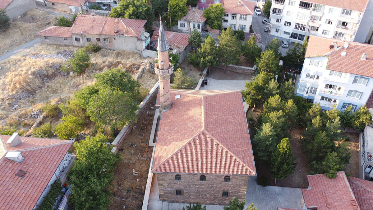 Gören bir daha bakıyor... 224 yıldır bozulmadan korunan Başçavuşoğlu Camii dikkat çekti Gören bir daha bakıyor... 224 yıldır bozulmadan korunan Başçavuşoğlu Camii dikkat çekti - 5. Resim