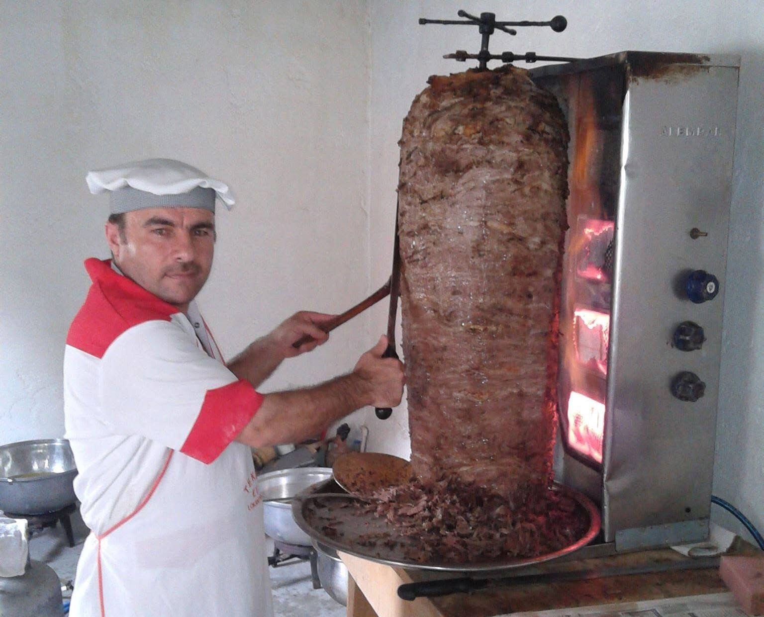 Samsun'da döner ustasının korkunç sonu! Yakınları feci halde buldu Samsun'da döner ustasının korkunç sonu! Yakınları feci halde buldu - 1. Resim