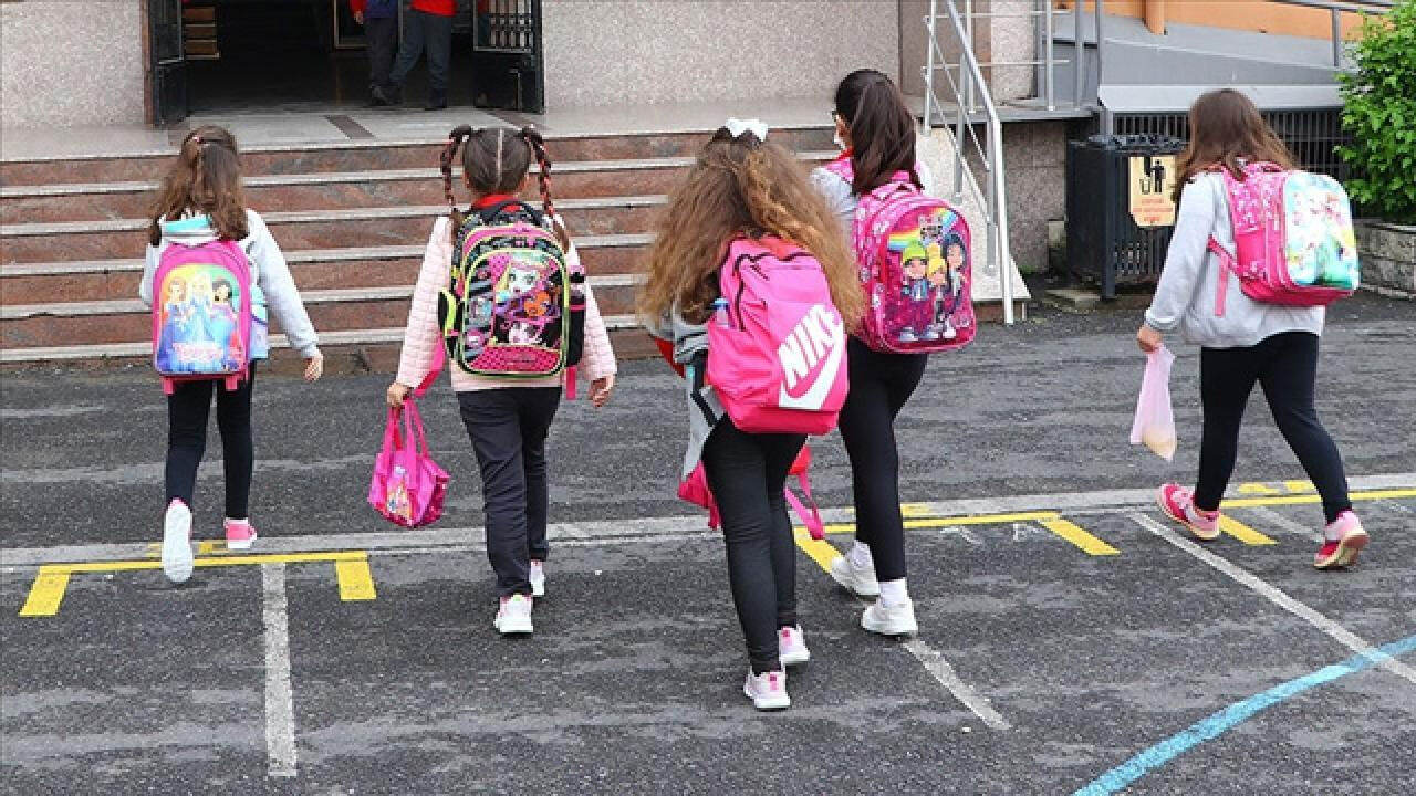 8 Eylül Pazartesi okulun ilk günü toplu taşıma ücretsiz mi? İstanbul'da İETT, otobüs, metrobüs, metro ve Marmaray bedava mı? - 2. Resim